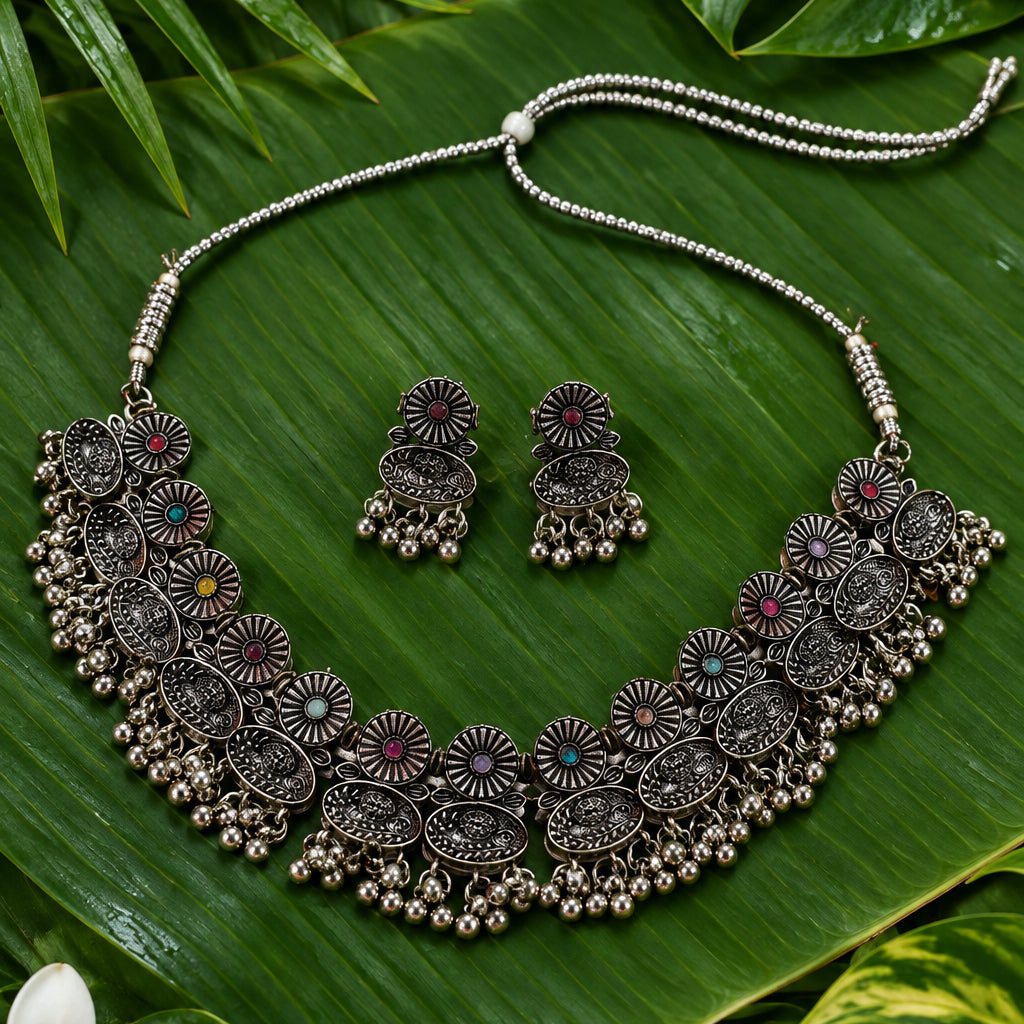 Mansi Necklace Set