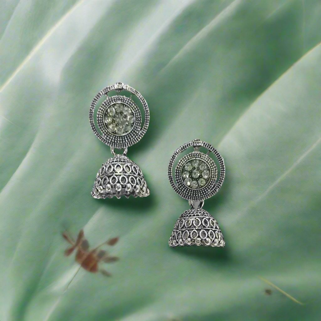 Sakshi Jhumka