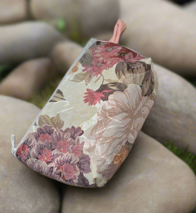 Floral White Clutch