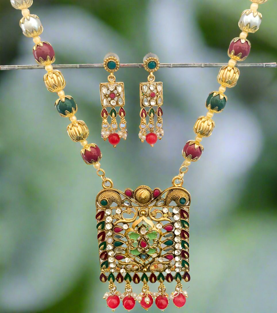 Neelima Necklace Set