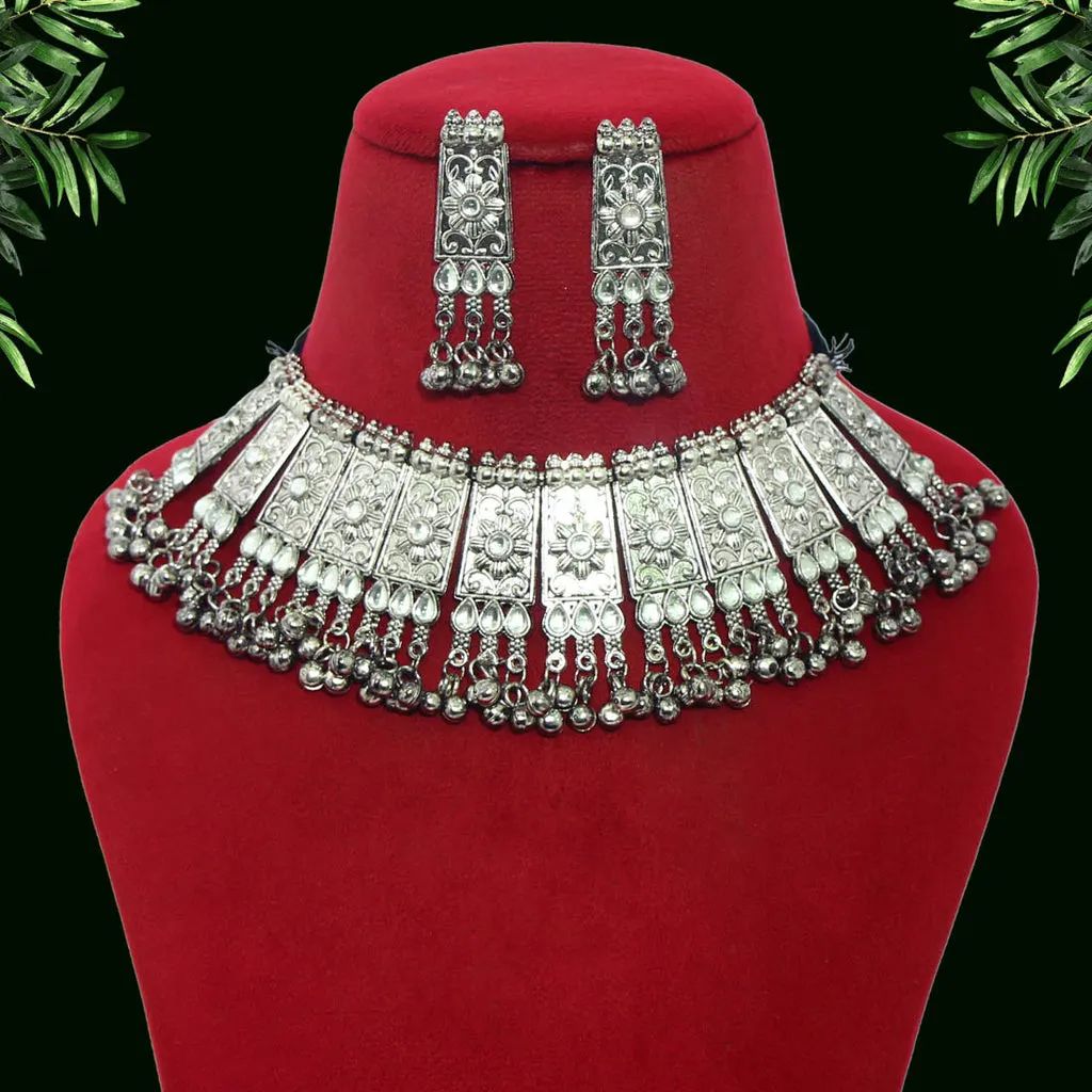 Gaurangi Set