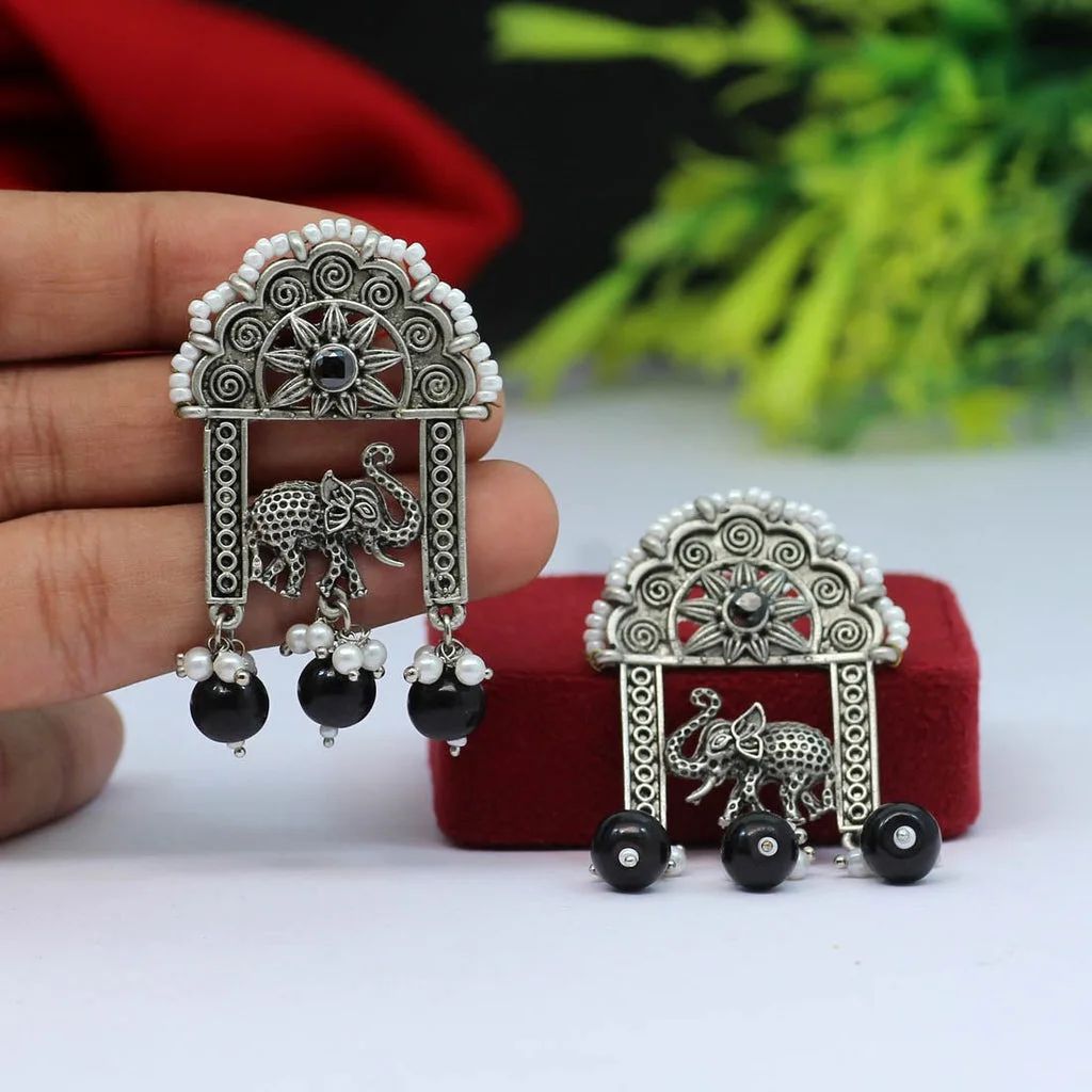Lekha Earrings