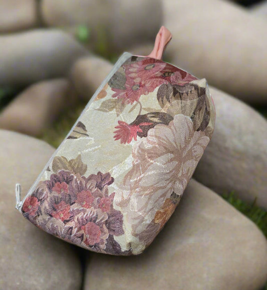 Floral White Clutch