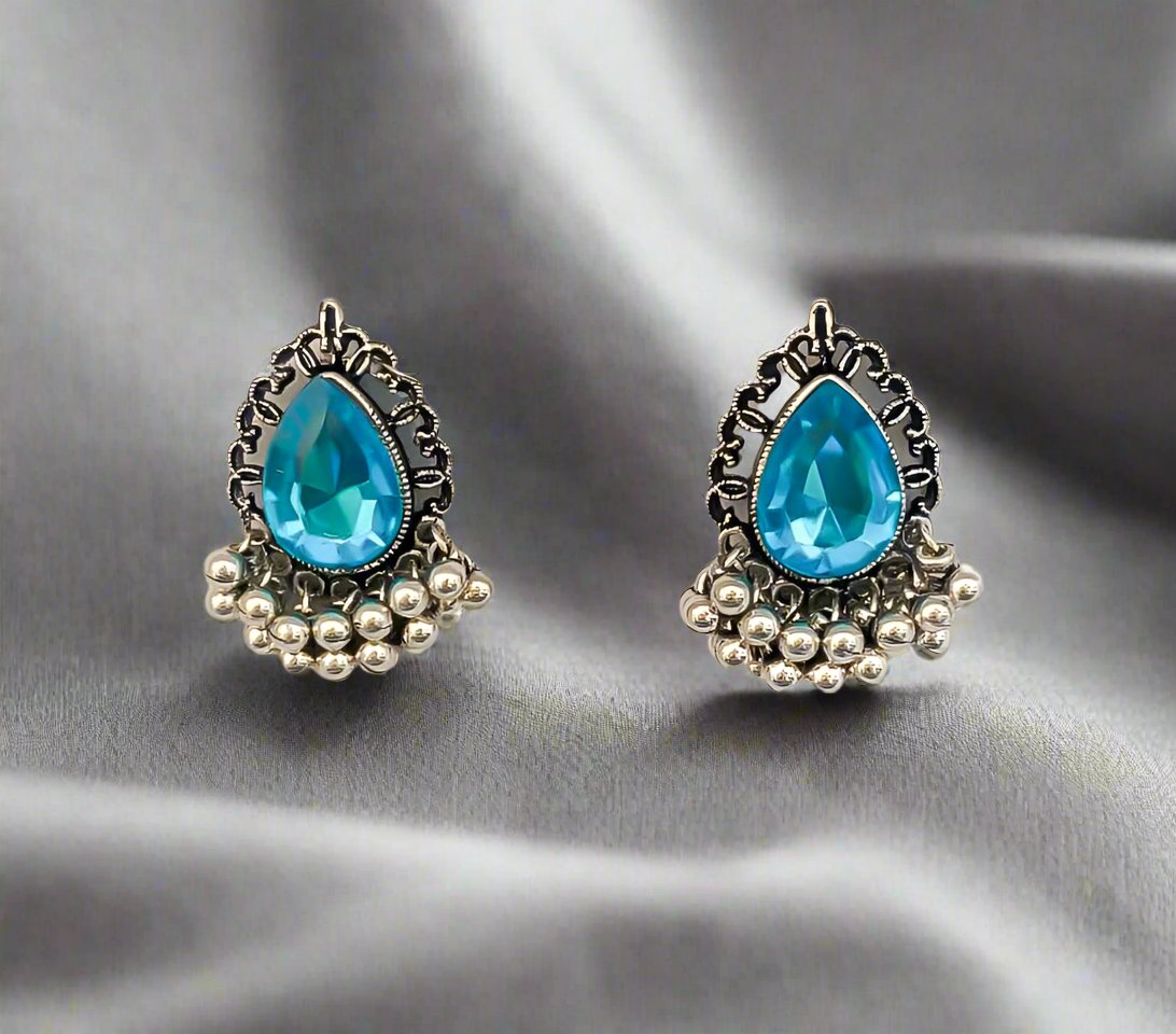Jaaya Stud Earrings